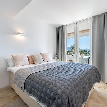2 Bedroom With Sea And Mountain Views, Pool Marbella Exterior foto