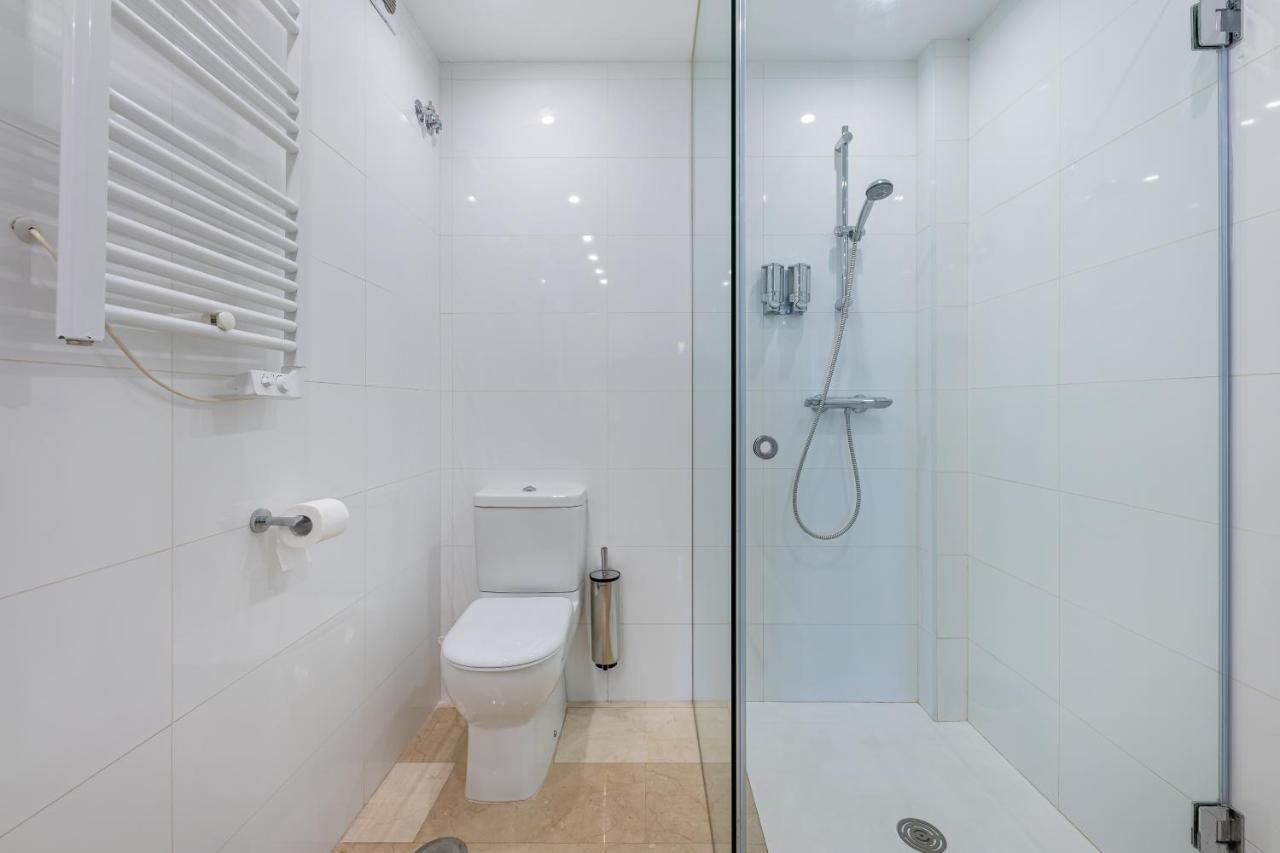 2 Bedroom With Sea And Mountain Views, Pool Marbella Exterior foto